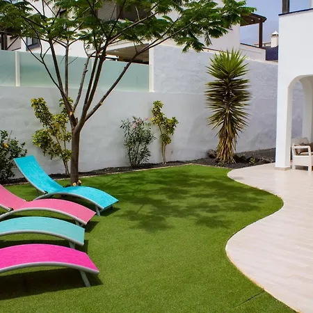 Sol Y Paz, Espacioso Jardín Y Alojamiento